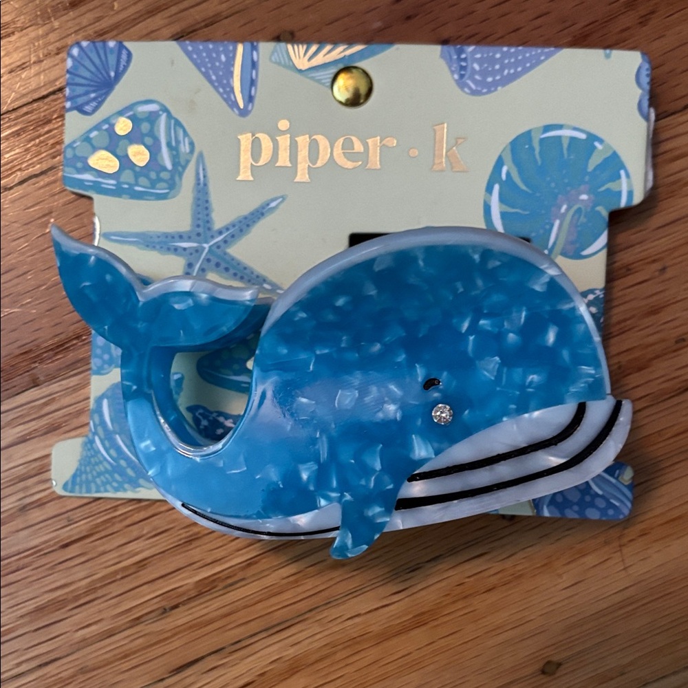 NWT Piper K Blue Whale Hair Claw Clip